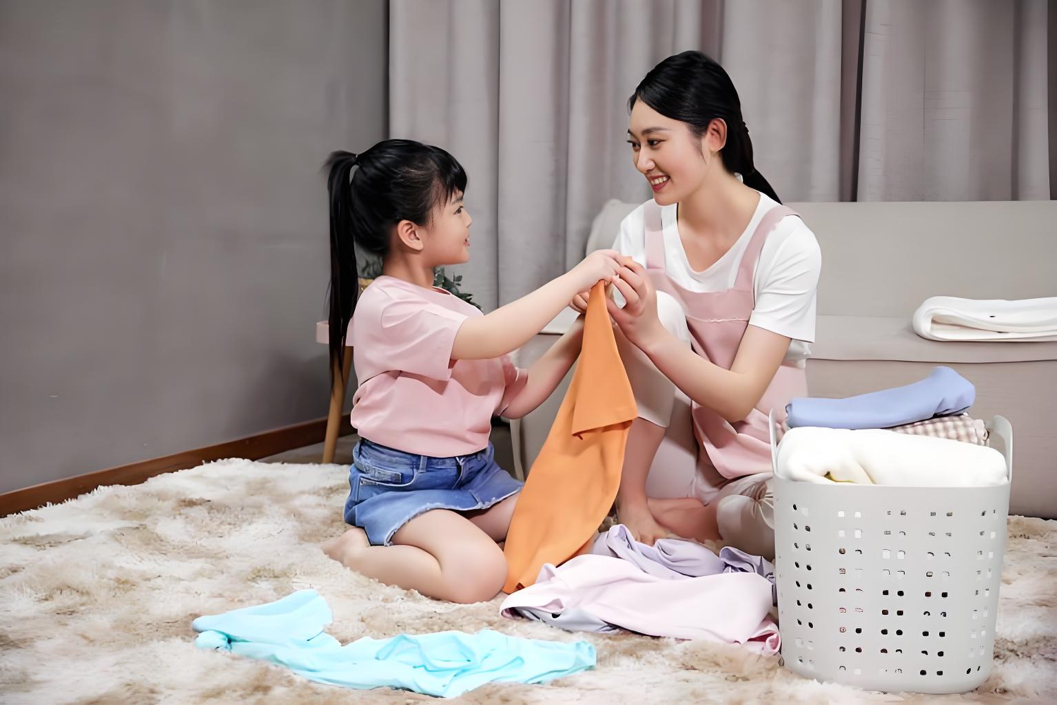 月嫂、育婴师、催乳师,到底哪个收入高?